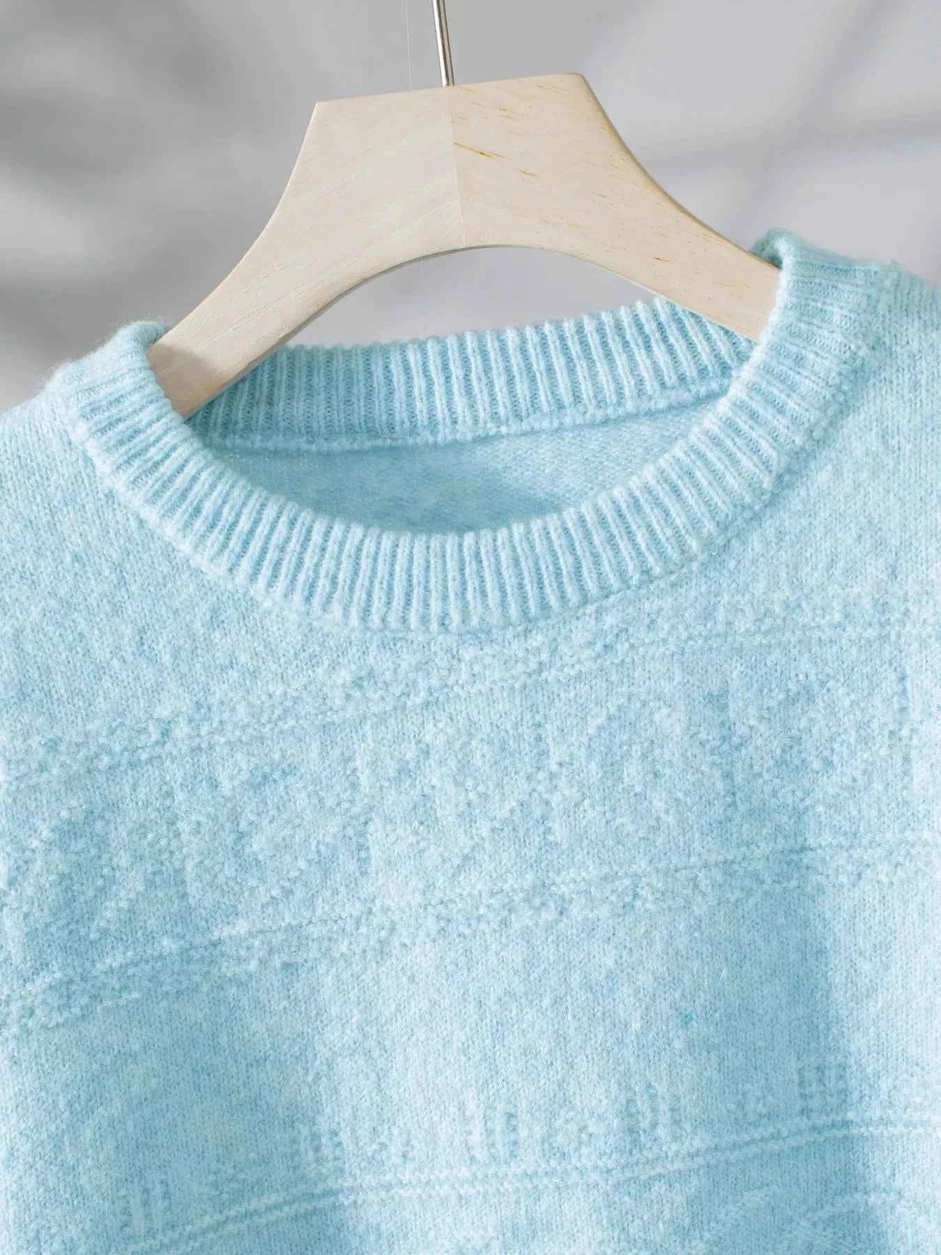 Round Neck Long Sleeve Sweater 96c98632-7d90-4df4-a2e9-53d9d9611eae-Max-Origin