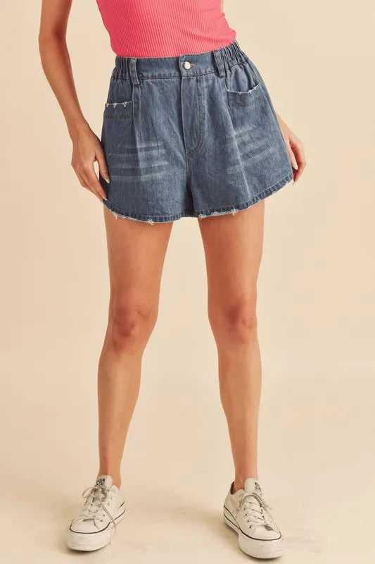 Aemi + Co Frayed Hem Elastic Waist Denim Shorts Medium 9711eec1-10e7-4c4c-901d-426762f6819d-Max