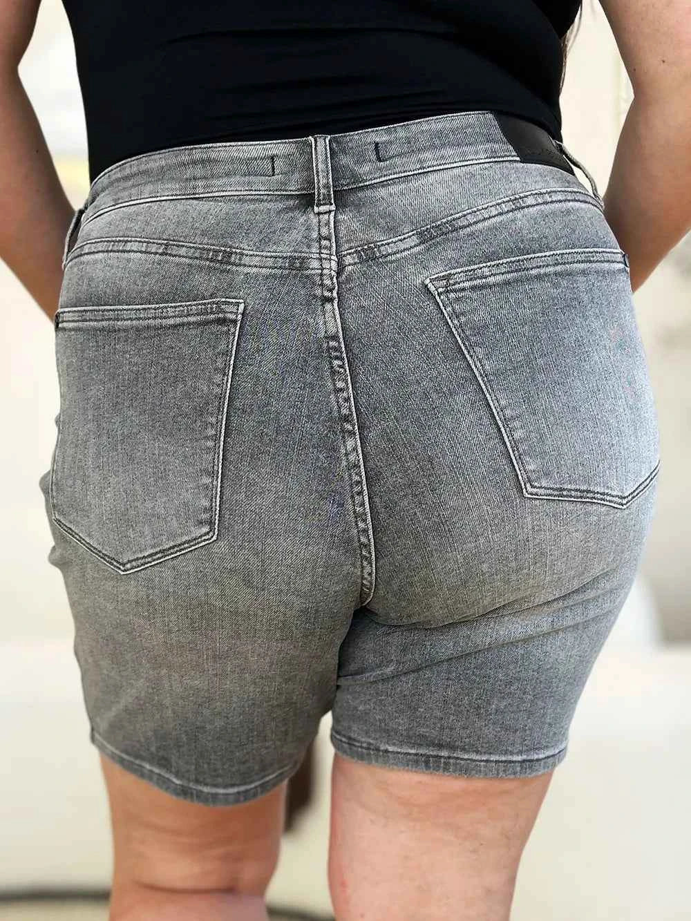 Judy Blue Full Size High Waist Washed Denim Shorts 978e95a5-5c6e-4fb3-ba4b-b34c26cc1a8d-Max