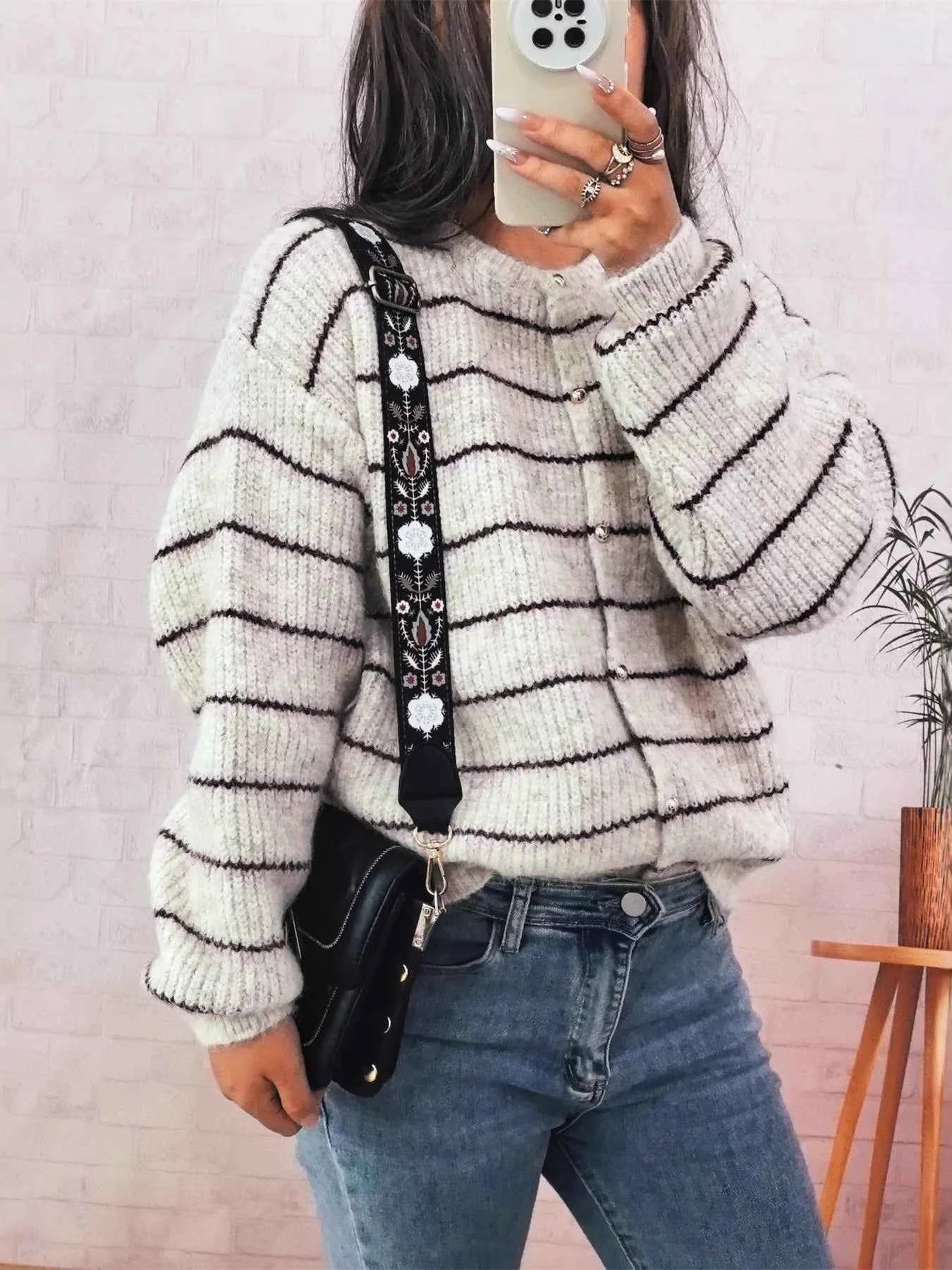 Striped Button Up Long Sleeve Cardigan 979a082dc5874e4cbe0913fe26ce29ec-Max-Origin