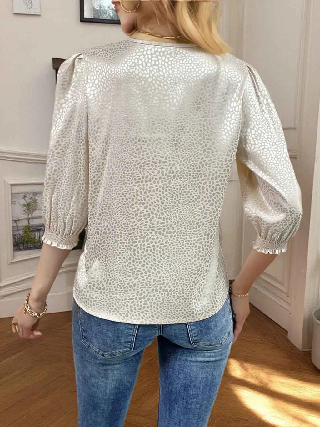 Animal Print V-Neck 3/4 Sleeve Blouse 97af5bf4acab4bf19bb237bdc1ab64c7-Max-Origin