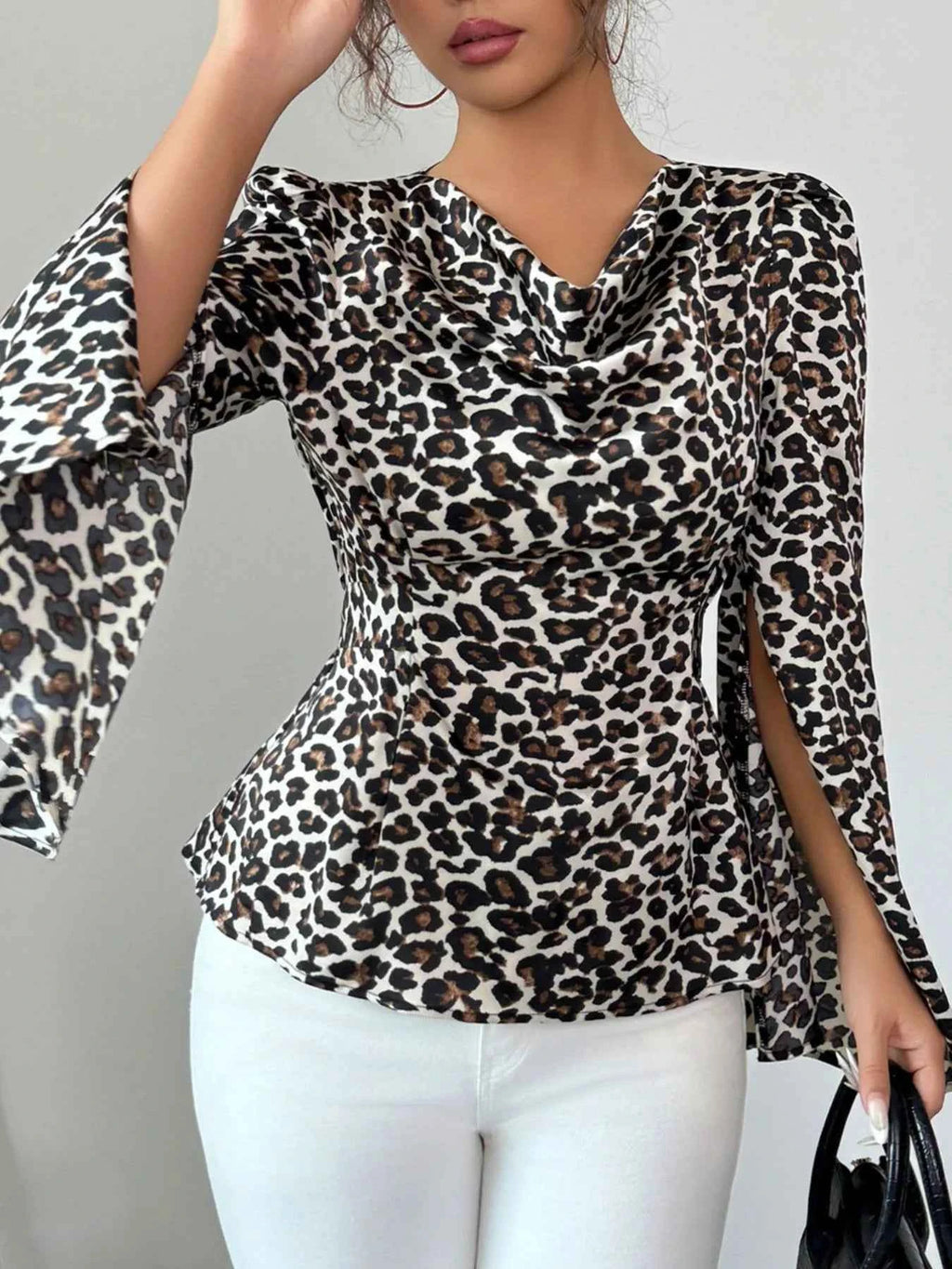 Leopard Print Slit Sleeve Blouse Brown 9881e9bb-3c11-4408-b3c5-6497f5444466-Max-Origin