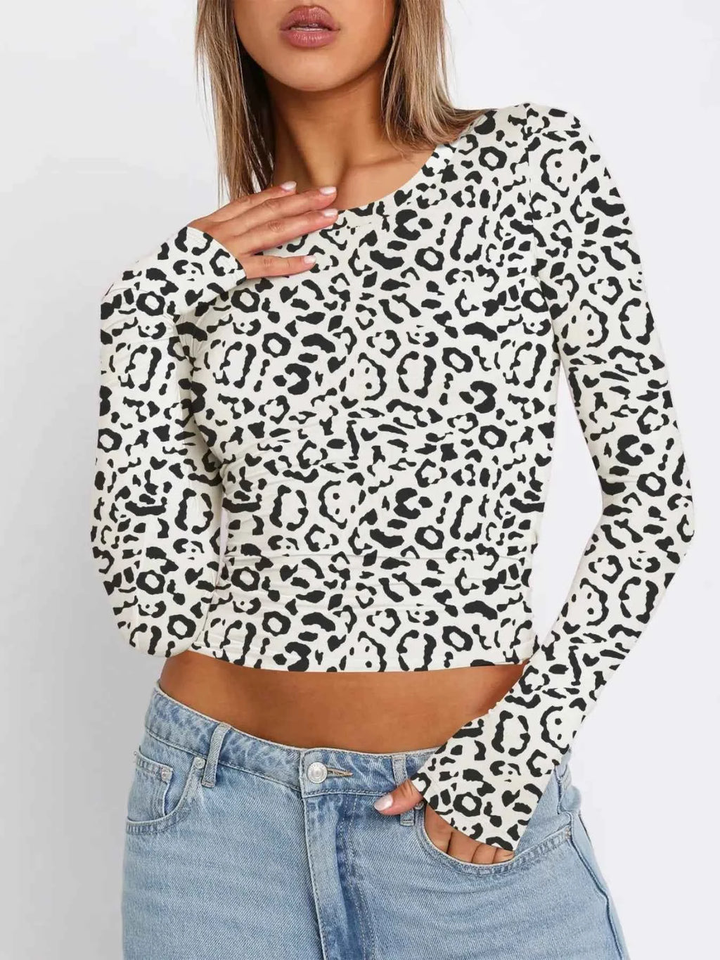 Long Sleeve Cropped T-Shirt Cow Print 98ff1e46-ccc7-4131-b2aa-ddfcf14711ad-Max-Origin