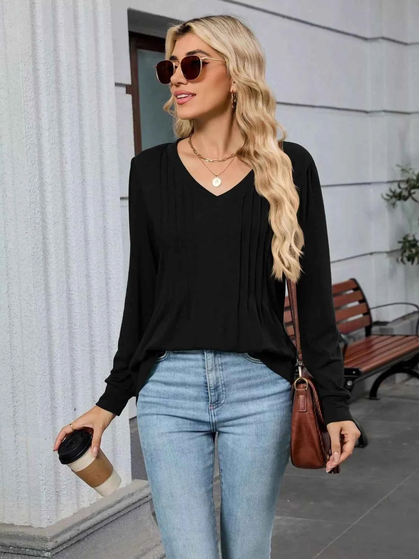 V-Neck Long Sleeve Relaxed Fit T-Shirt Black 9955b8452a7c4deda593f14d3e6d2f8a-Max-Origin