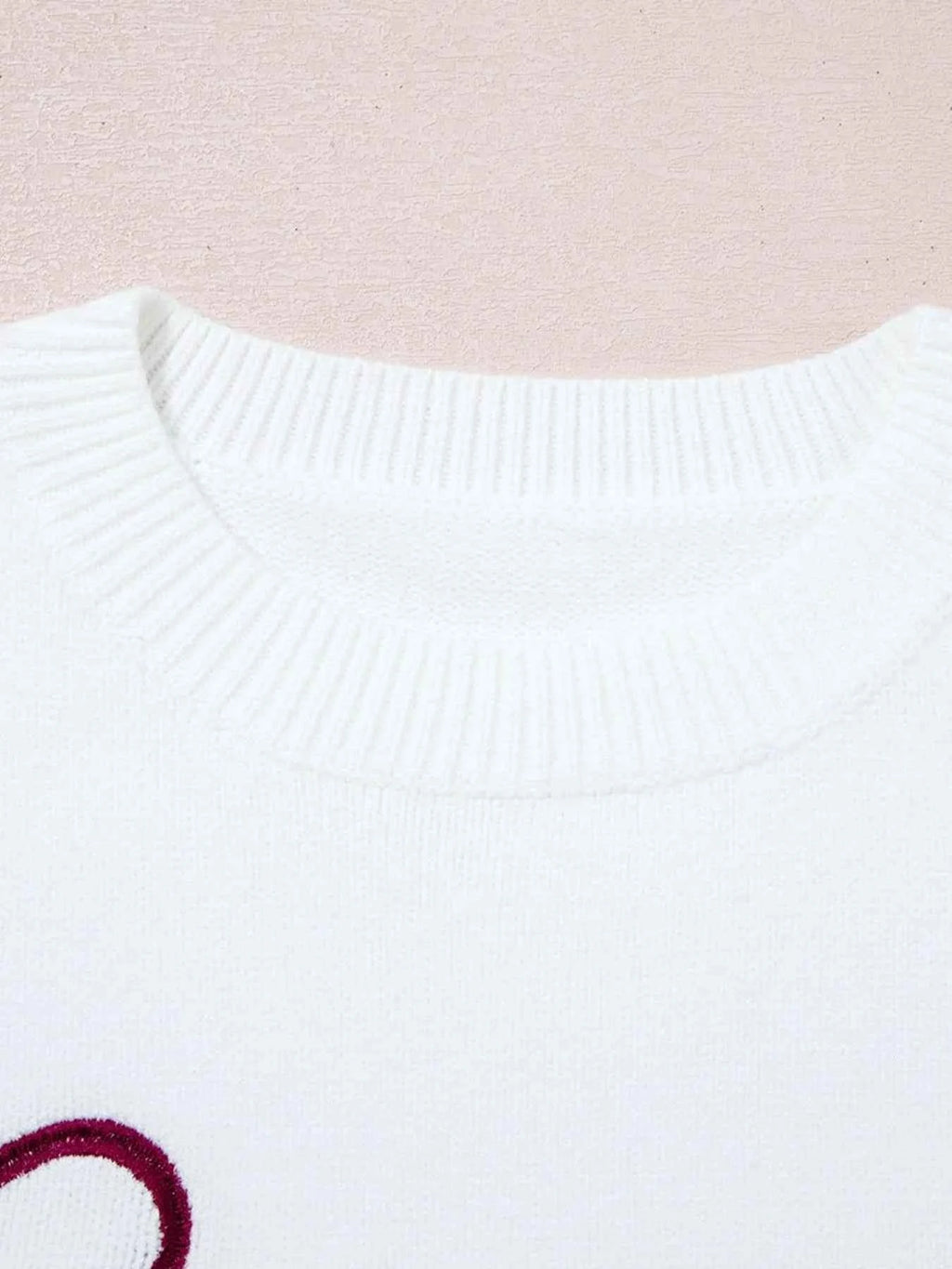 Letter Contrast Hem Round Neck Sweater 997b57cd-7abe-4bbe-9ac0-19c2fed1d1e6-Max-Origin
