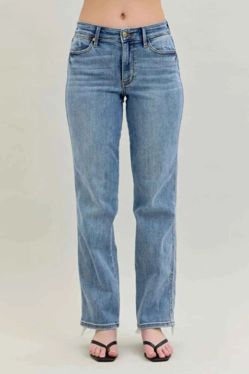 Judy Blue Frayed Hem Cell Phone Pocket Dad Jeans 99c472ab-70eb-49fc-892e-c78a52f49db3-Max-Origin