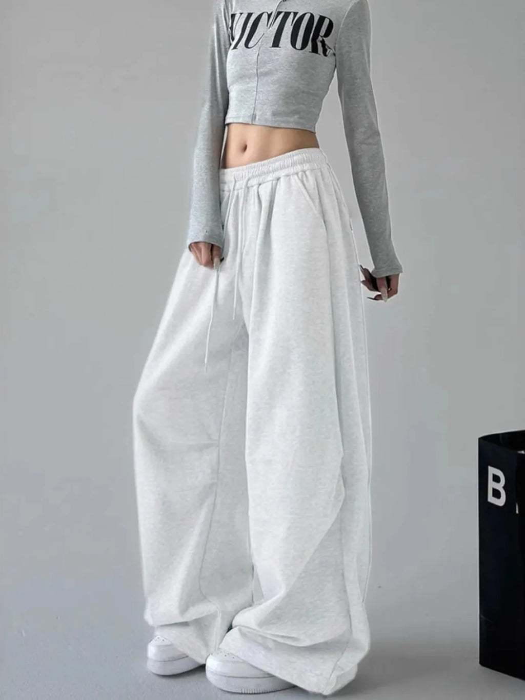 Oversized Wide Leg Drawstring Pants 9a0378ab14b54c2d8be374f4dd0cf710-Max-Origin