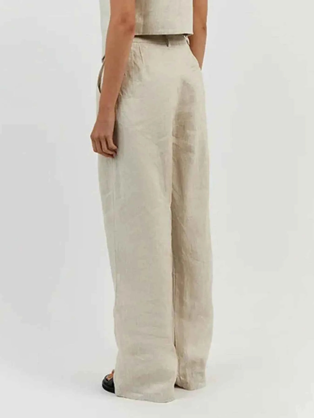 Full Size V-Neck Vest and Wide Leg Pants Set Plus Size 9a931ed1-7a02-4bb2-b61b-024f08bb13c2-Max-Origin