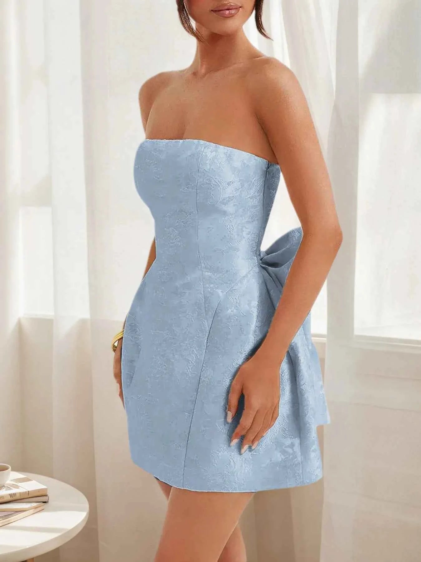 Lace Up Back Mini Dress with Bow Detail 9b263daf-e1cc-4051-bfd0-fb9ff0a3325c-Max-Origin