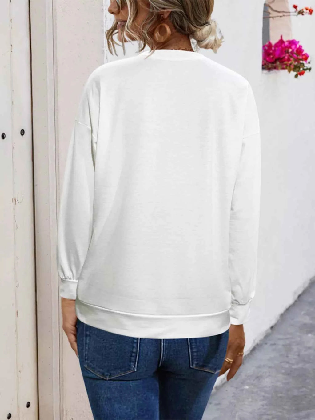 Graphic Round Neck Dropped Shoulder T-Shirt 9bf8063e-772f-4ae7-8a43-e35b6c7f9476-Max-Origin