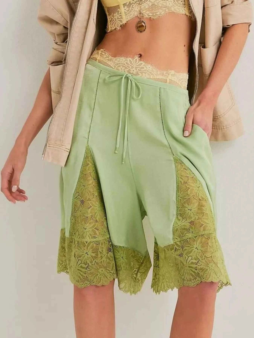 Lace Detail Shorts 9cada519-516f-4bc1-8c17-022e49258e2b-Max-Origin