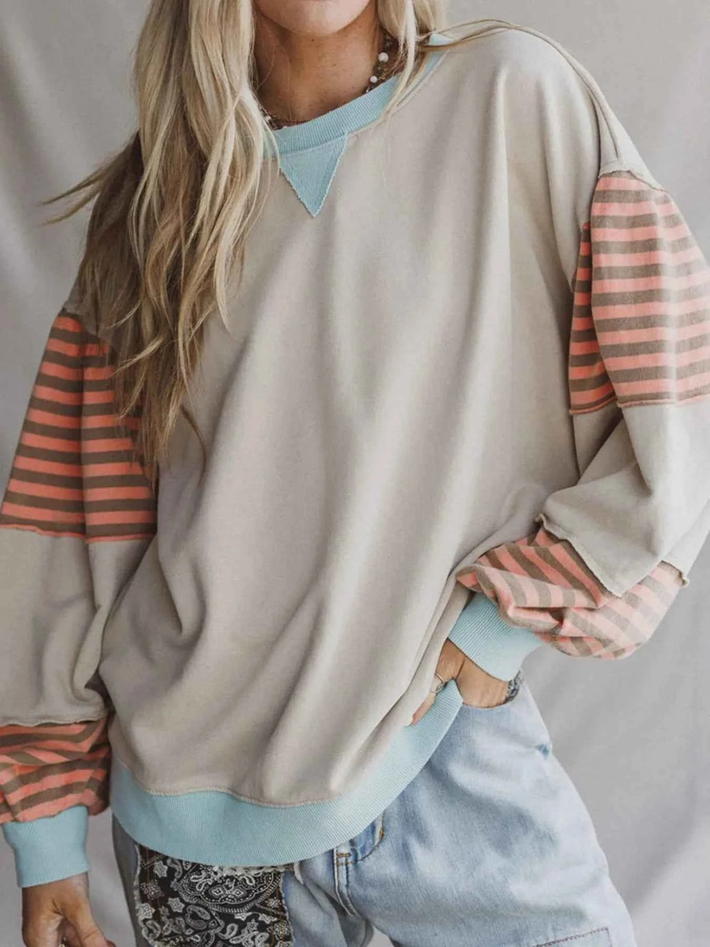 Striped Colorblock Patchwork Drop Shoulder Sweatshirt Eggshell 9cce8f68874045de9bedb2d37a540d59-Max-Origin