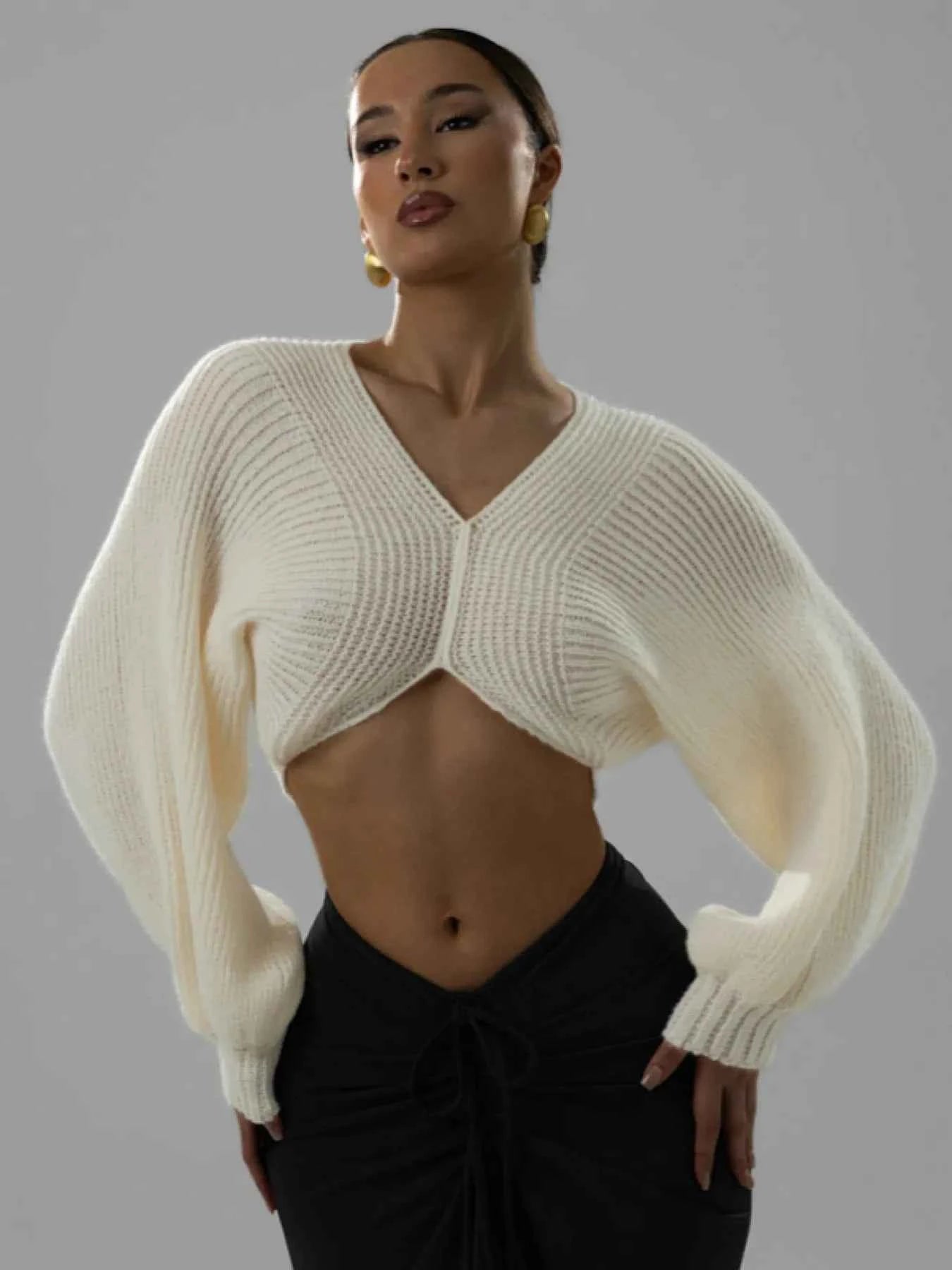 V-Neck Long Sleeve Crop Sweater Off White 9da86177b41540b8b943a53aa88e60da-Max-Origin
