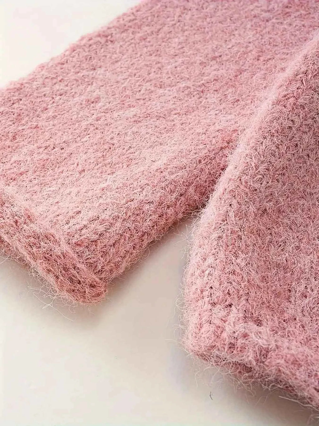 Oversized Round Neck Long Sleeve Sweater 9da8e85d-a1e5-4b1b-ac07-65b05d0ef18a-Max-Origin