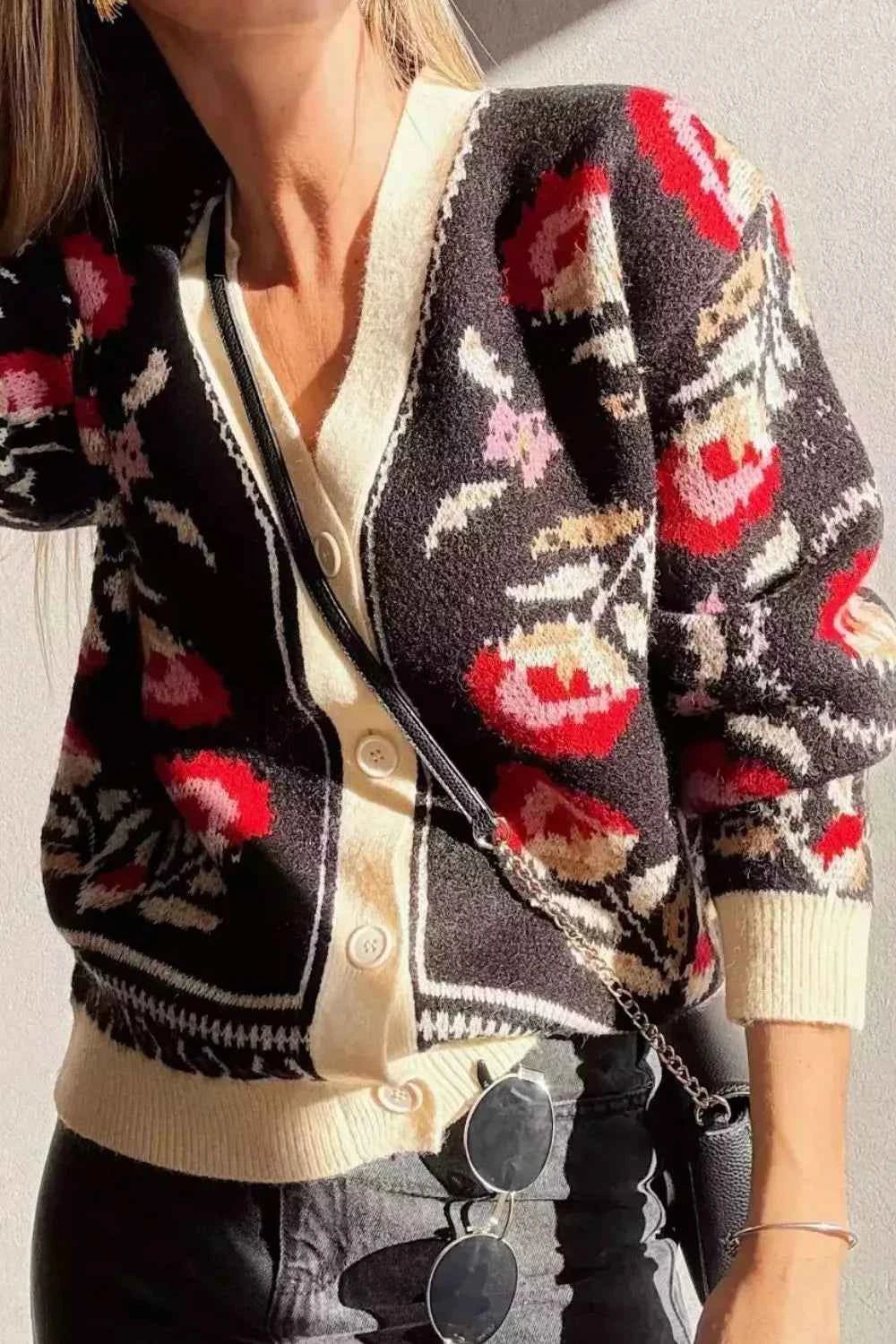 Button Down V-Neck Cardigan Black 9e0f8d27-d33e-42bc-b689-8eca950b2adb-Max-Origin