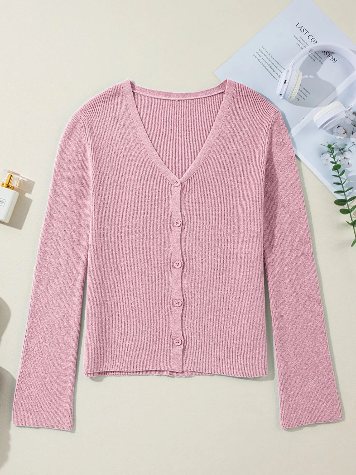Ribbed Knit Button Front V Neck Cardigan 9e68c3a3-e8c9-49df-a851-87d064e64290-Max-Origin