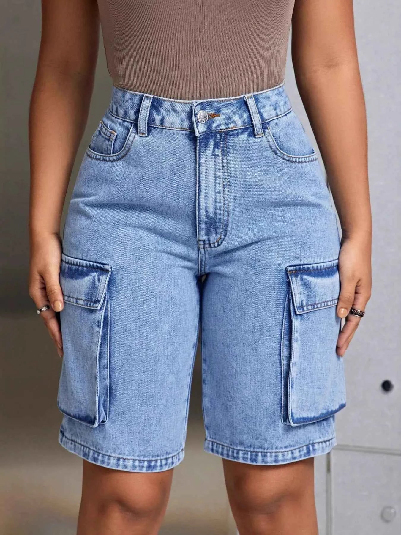 High-Waisted Cargo Denim Shorts 9e98d98565e74e7581c3c3df212e1c37-Max-Origin