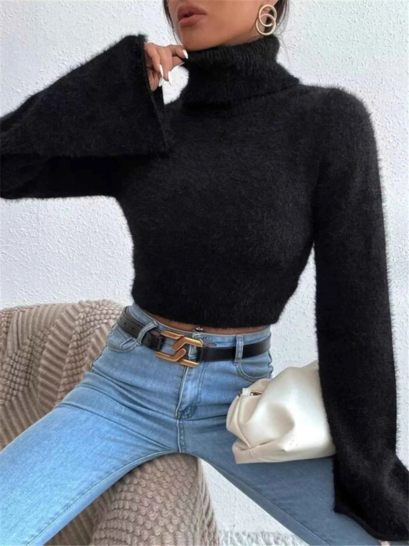 Turtleneck Flare Sleeve Sweater 9eb5b02bcef347e483b7aaefebd8dfbe-Max-Origin