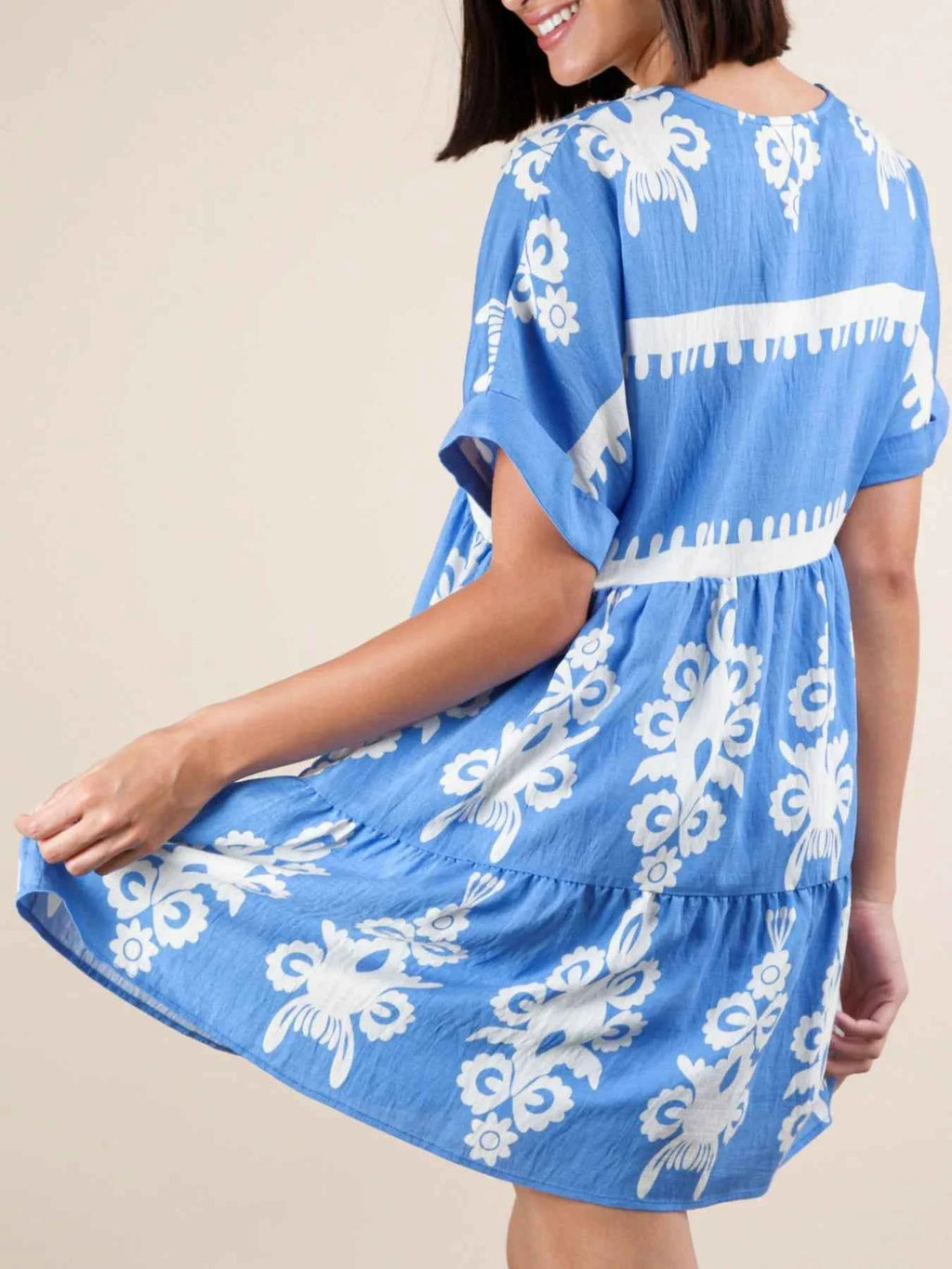 Printed V-Neck Short Sleeve Mini Dress 9f0b5ae9-97d7-4109-803c-ec7b2b623abf-Max-Origin