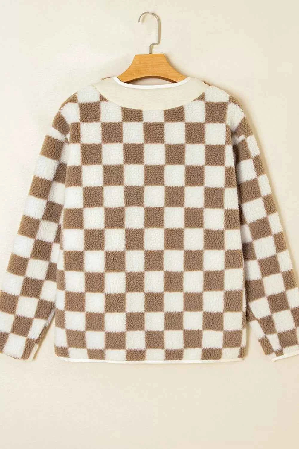Checkered Sherpa Oversized Button Up Jacket 9fd3ebaf-c618-44a5-ad81-6ee208e42206-Max-Origin