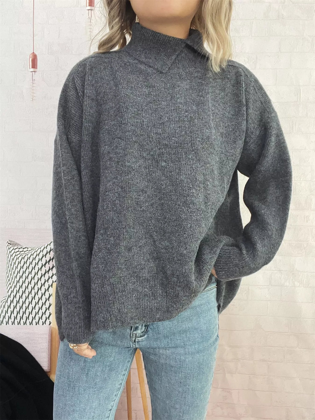 Slit Turtleneck Long Sleeve Sweater a42607f5-bc2b-493e-a768-dbe12b78d34b-Max-Origin