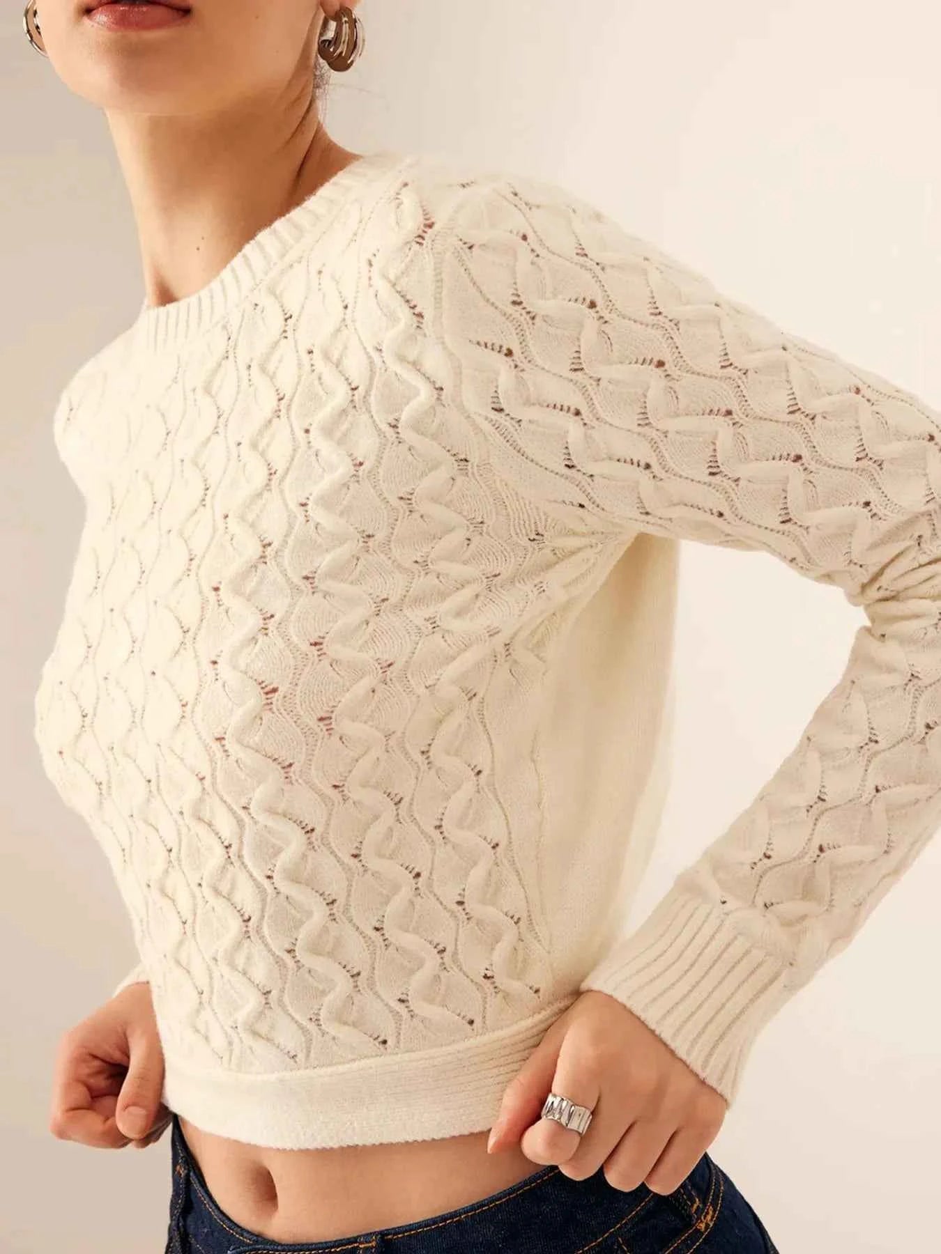 Cutout Bow Back Texture Round Neck Sweater a45e28b9-835f-46d7-942d-41e3e947d531-Max-Origin