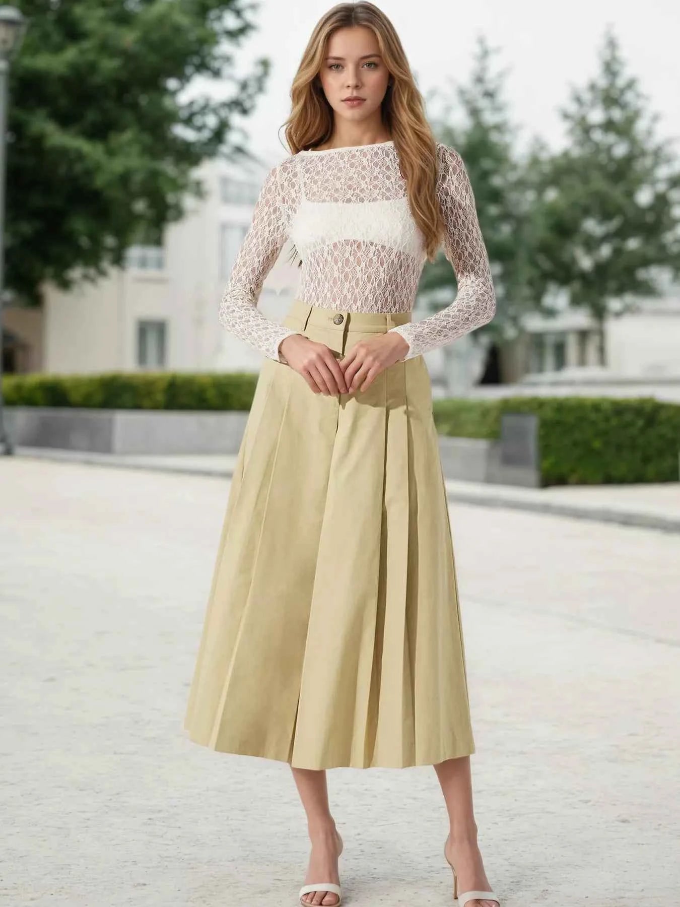 High-Waisted Pleated Wide-Leg Cropped Pants a4d8bac5a7974eae9652de61a4355ec9-Max-Origin