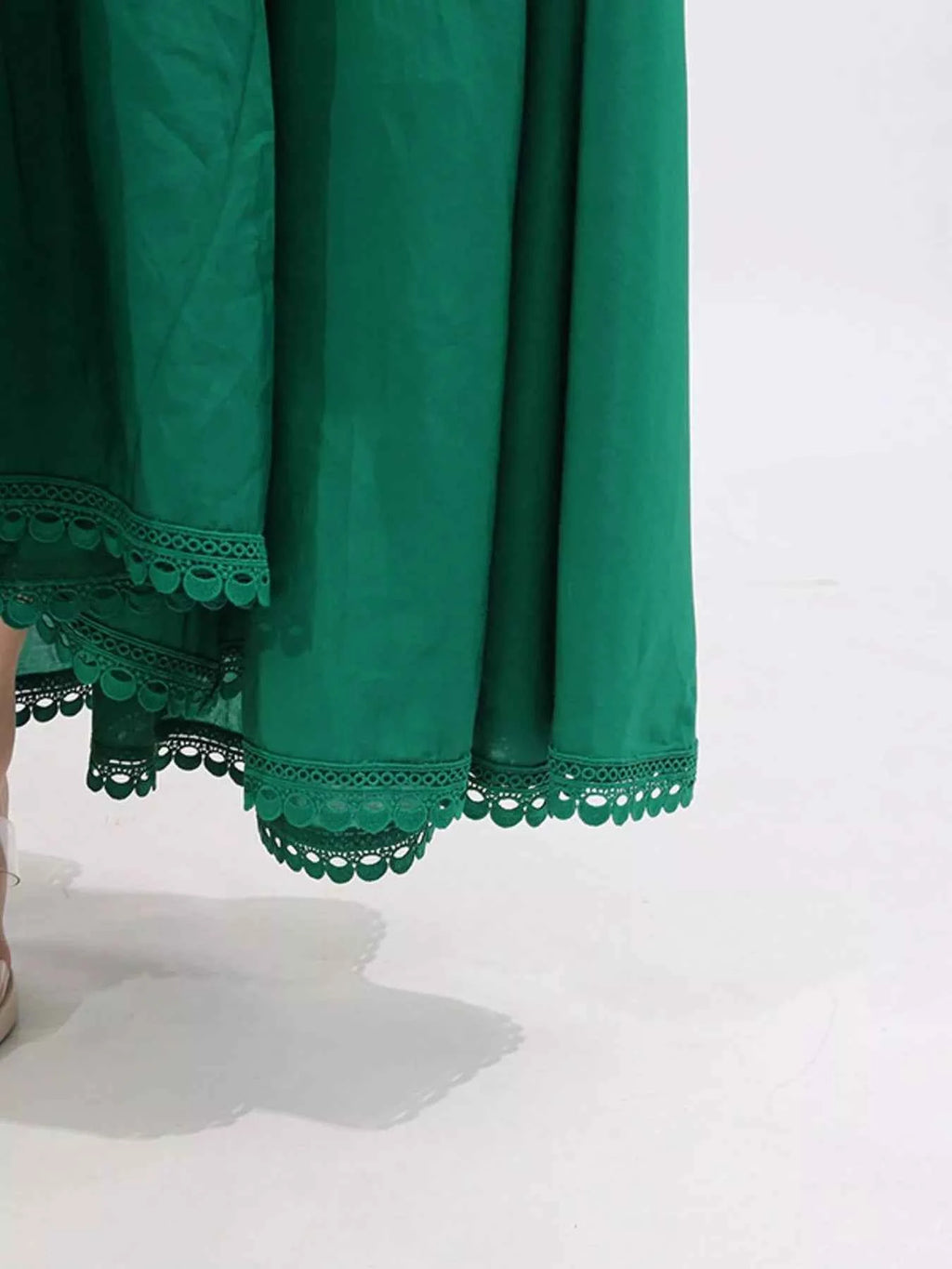 Lace Detail Notched Puff Sleeve Maxi Dress a4fbe4da-ff44-4c29-990b-2d2f6bc6ee15-Max-Origin