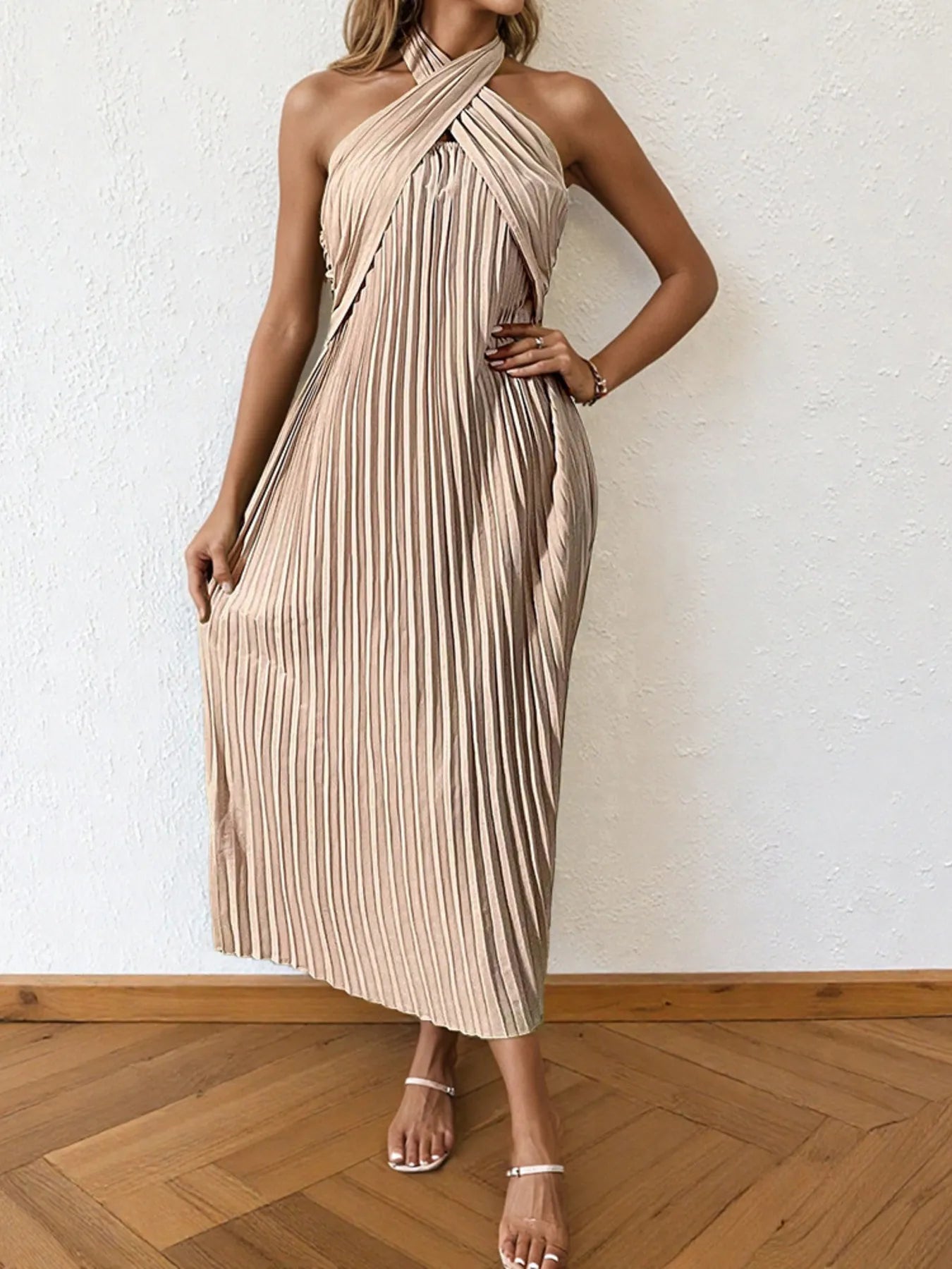 Pleated Halter Neck Midi Dress a53d7c30ee0a43f99e9f9c09f65232b4-Max-Origin