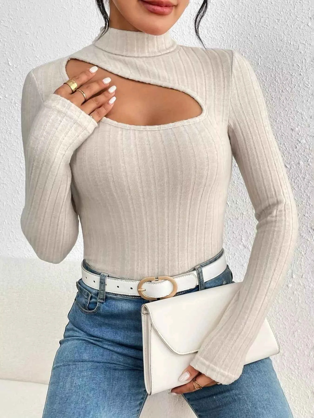 Ribbed Turtleneck Cutout Long Sleeve T-Shirt Off-white a5b5062402454545b4855e9dd078ba77-Max-Origin