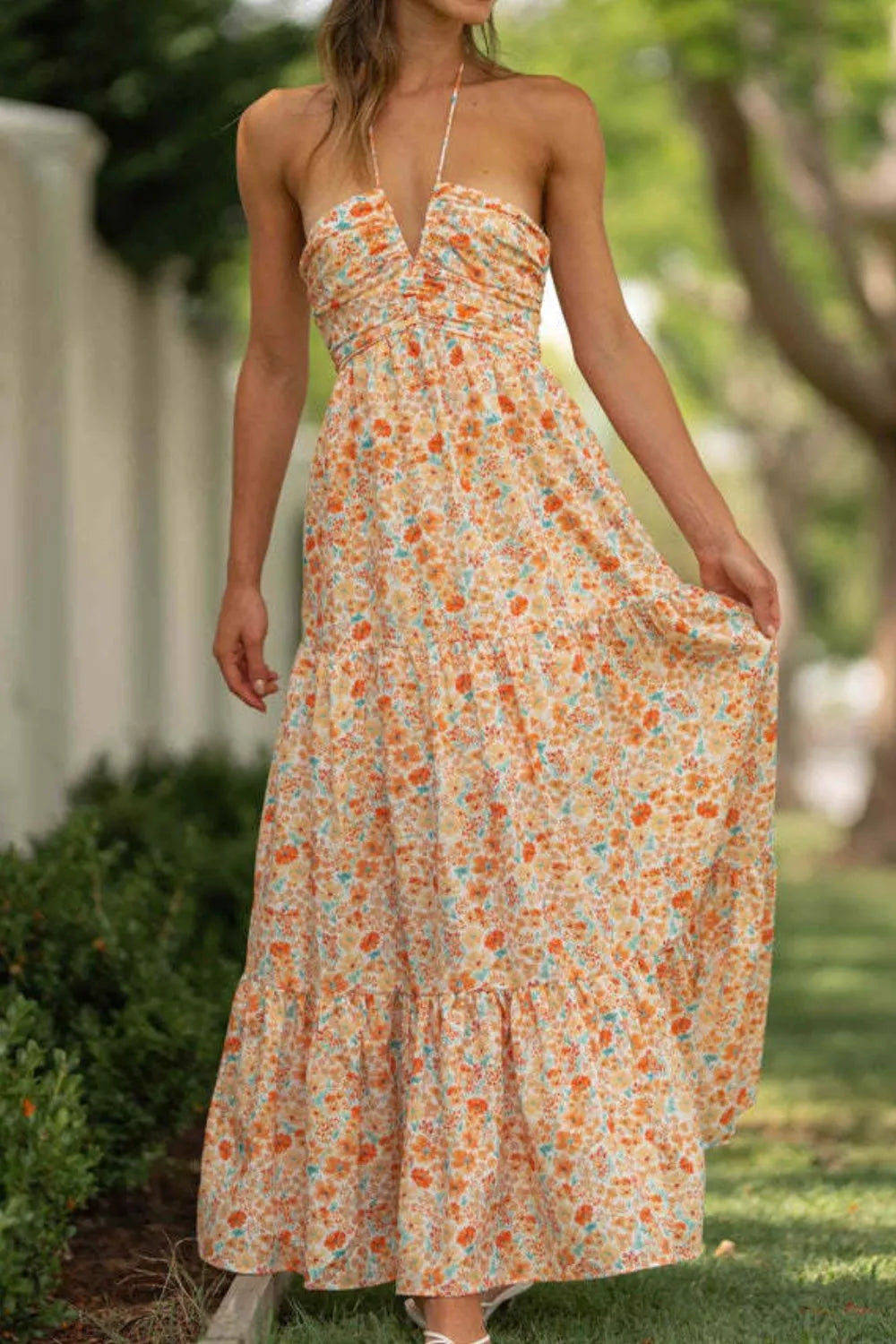 Tiered Halter Neck Printed Cami Dress a6c4c71f-4b9c-4546-a59b-2c4ec949ca15-Max-Origin