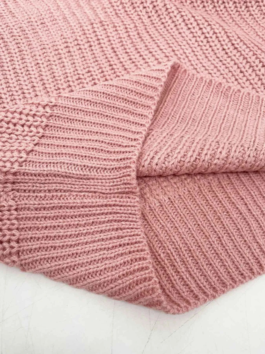 One-Shoulder Ribbed Knit Top with Relaxed Fit a6d64ddde28f4ca6887f62f212163112-Max-Origin