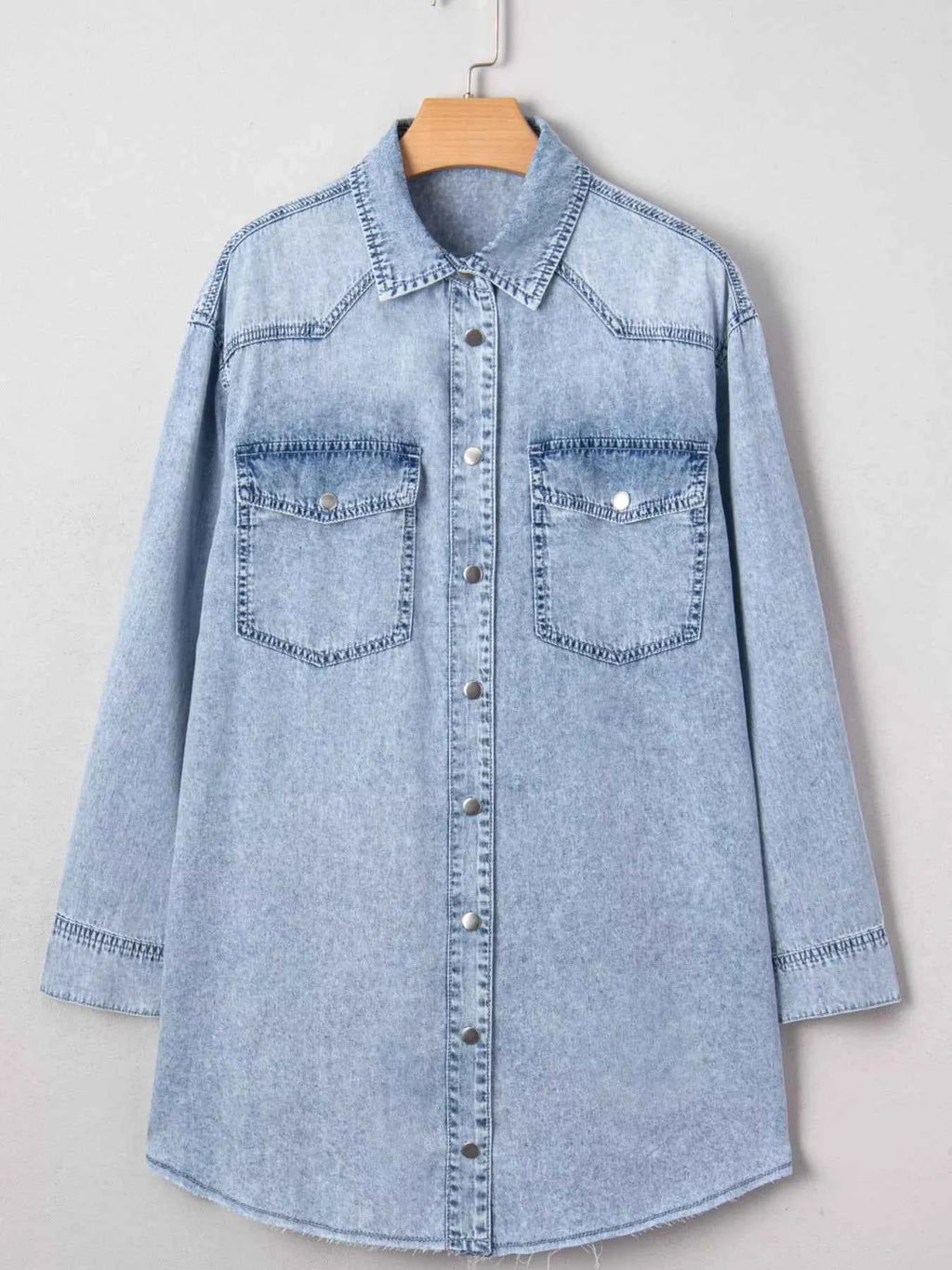 Chest Pocket Raw Hem Denim Loose Shirt Dress a7659ce6-122b-4d25-8fa2-584cd5bcf38f-Max-Origin