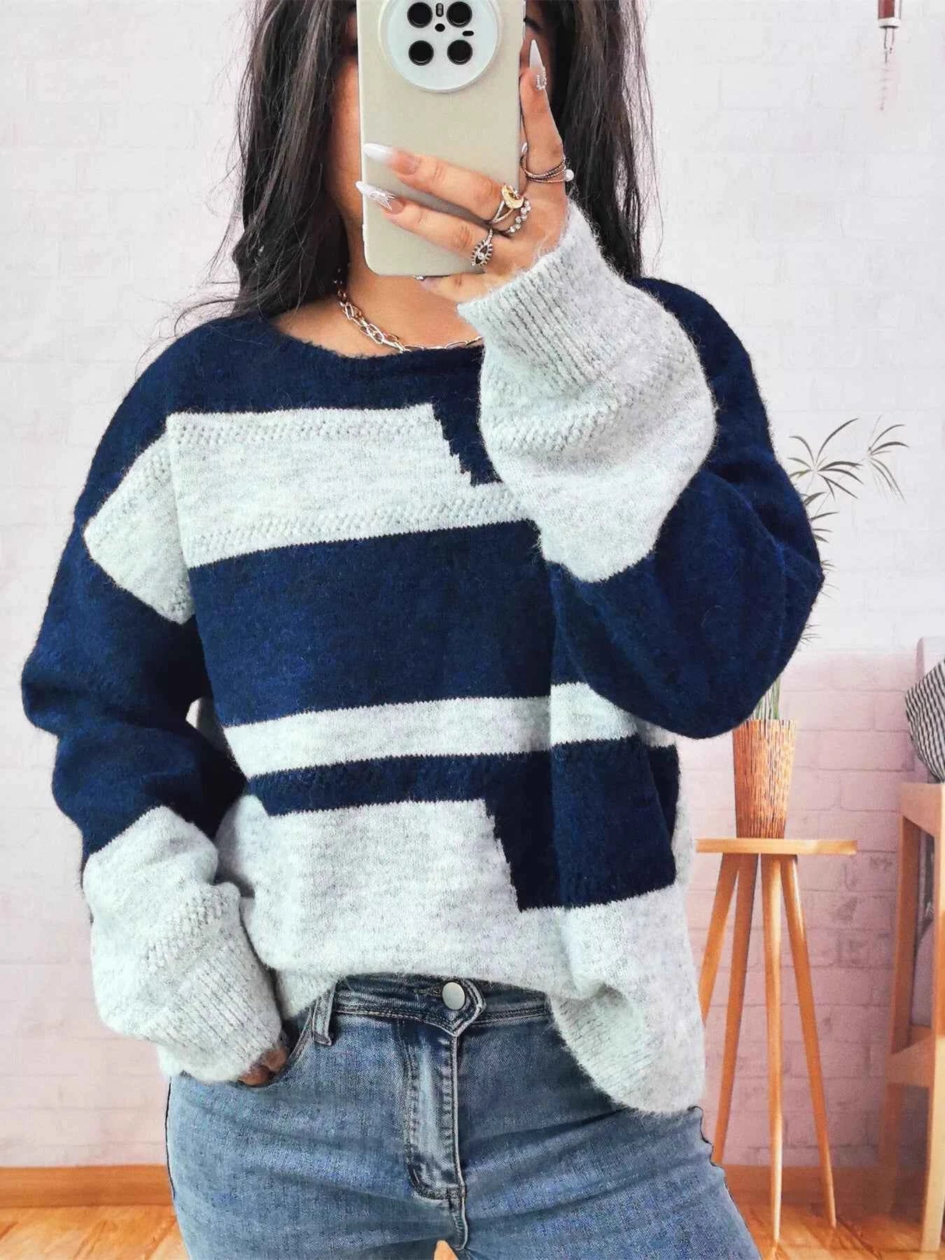 Color Block Round Neck Sweater a866f0ef352e497bafe753e19fc992ff-Max-Origin
