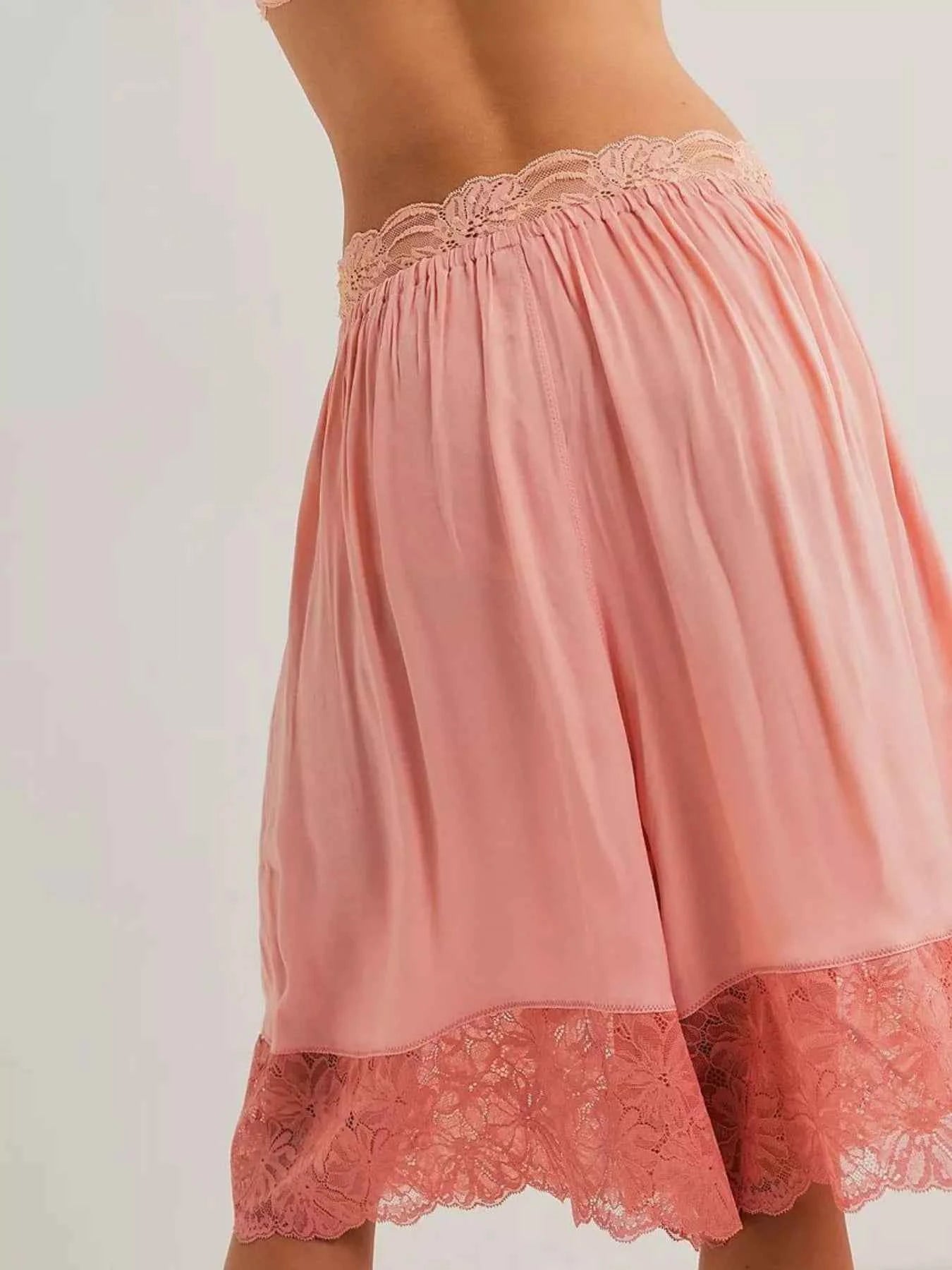 Lace Detail Shorts a8acfa6a-6084-42f5-8585-386ec007ecd1-Max-Origin