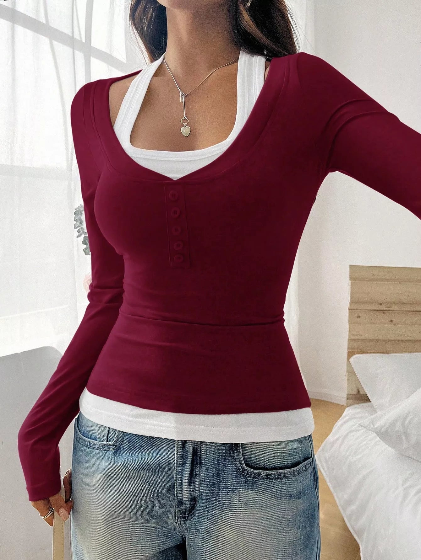 Scoop Neck Long Sleeve T-Shirt a90cae2d-bd4f-46c2-bafe-49ff161095d9-Max-Origin