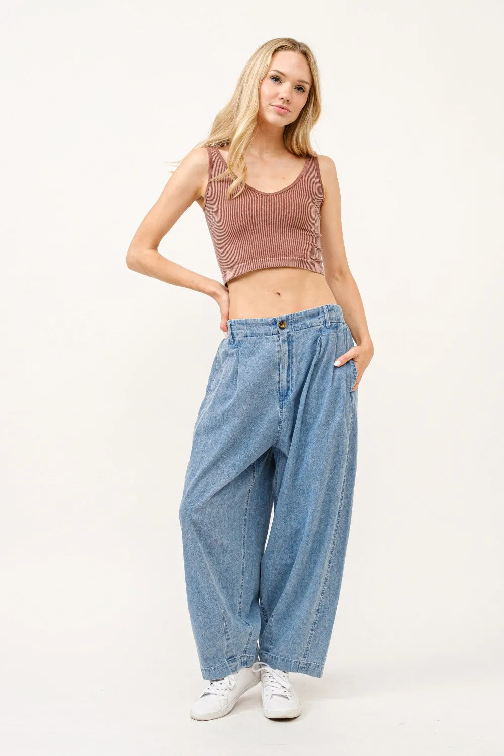 And The Why Elastic Back Pleated Baggy Jeans aac3b7aa-9b4d-4ad7-ba95-fc92394318fe-Max