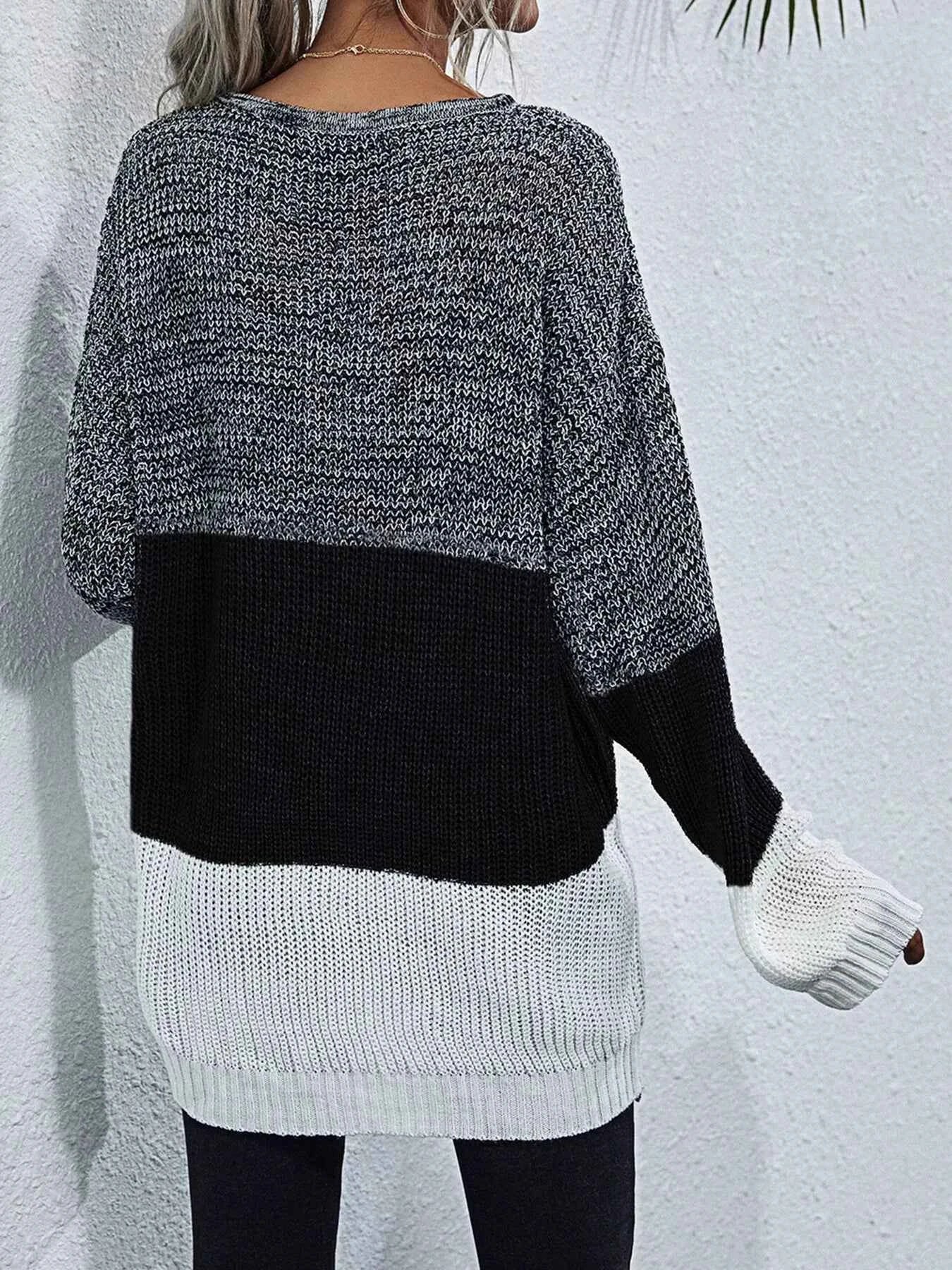 Color Block Round Neck Oversized Sweater aaefe1fb412a498cbfa3f1ffbf63f4a7-Max-Origin