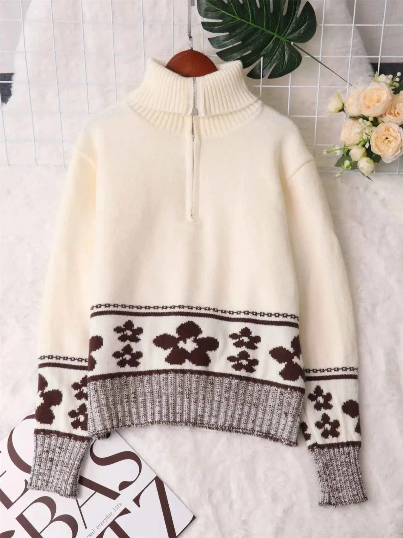 Flower Zip Collar Long Sleeve Sweater ab8ad4b632f441e99000137cfb1e05a1-Max-Origin