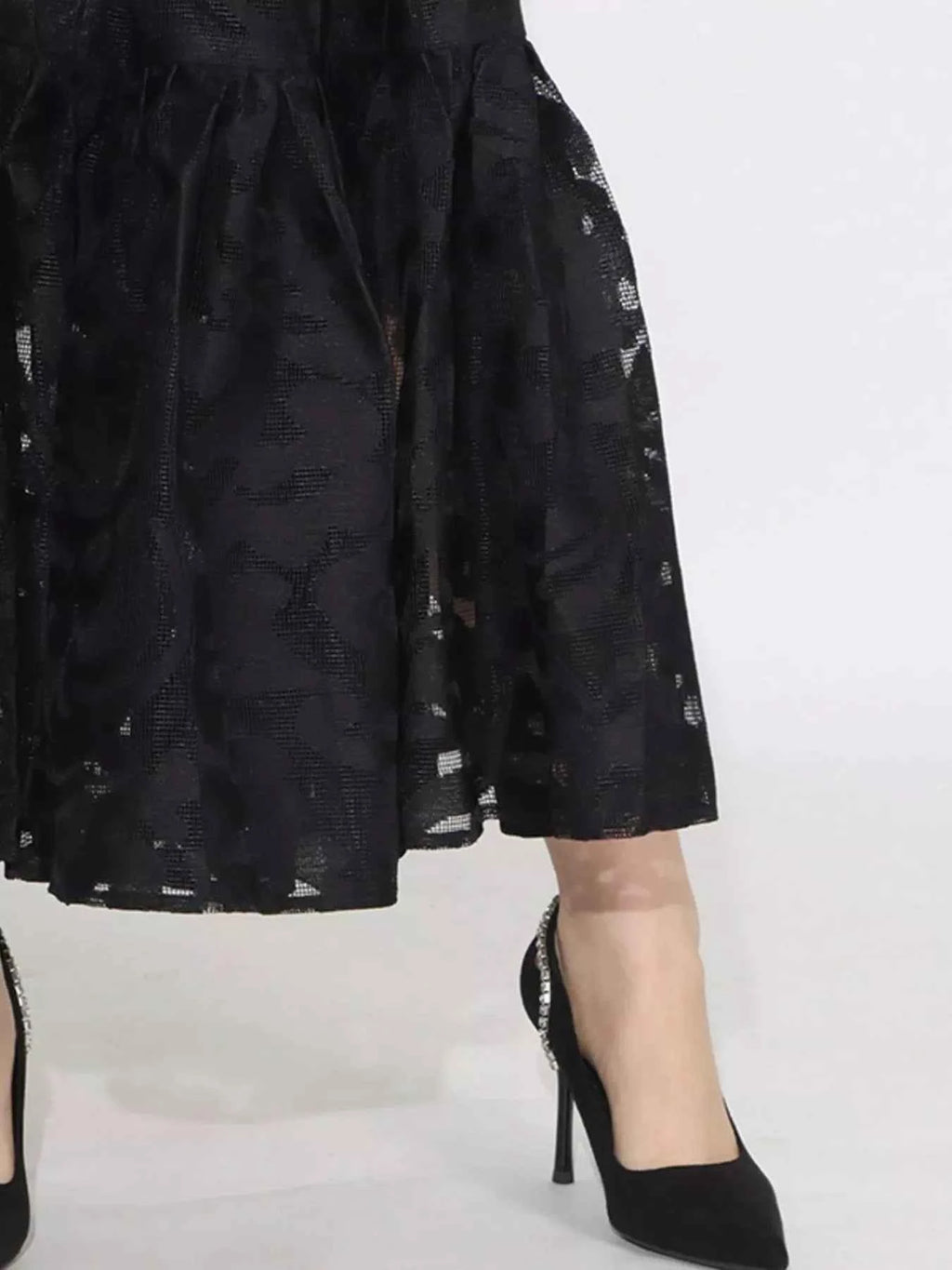 Lace Puff Sleeve Tie Waist Maxi Dress acaa308f-cd86-47fb-98ce-ccec448fe1e4-Max-Origin
