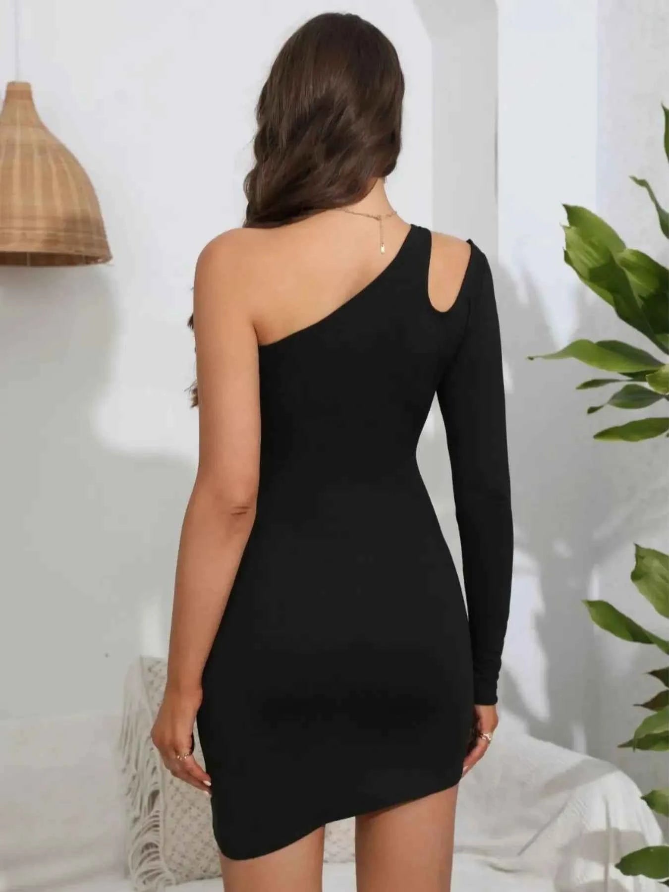 One Shoulder Asymmetric Cutout Bodycon Dress ade29542-d552-4fa5-9b64-3cf971eea2a0-Max-Origin