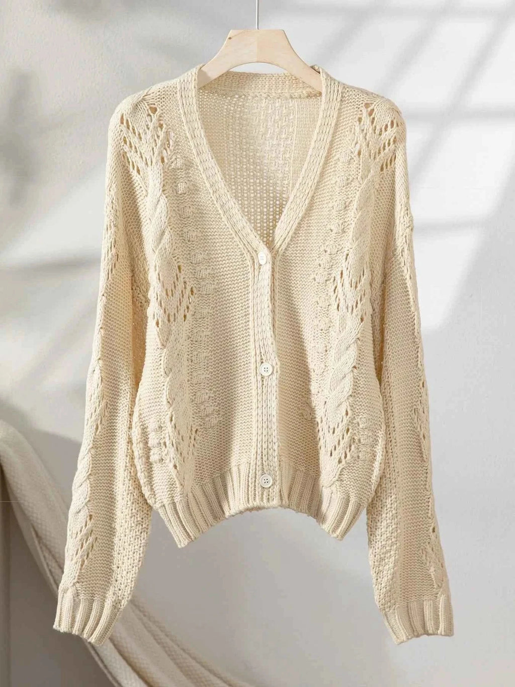 Chunky Cropped Button-Up Sweater Cardigan aee38fbd-2e69-4249-b485-f7dadae39a4b-Max-Origin