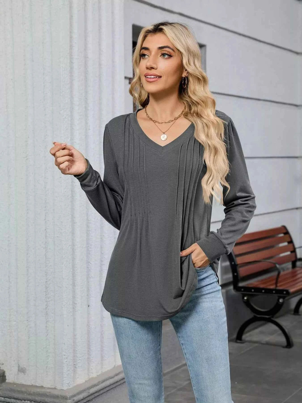 V-Neck Long Sleeve Relaxed Fit T-Shirt afb8a954166045a18fc193f5c5d097b6-Max-Origin