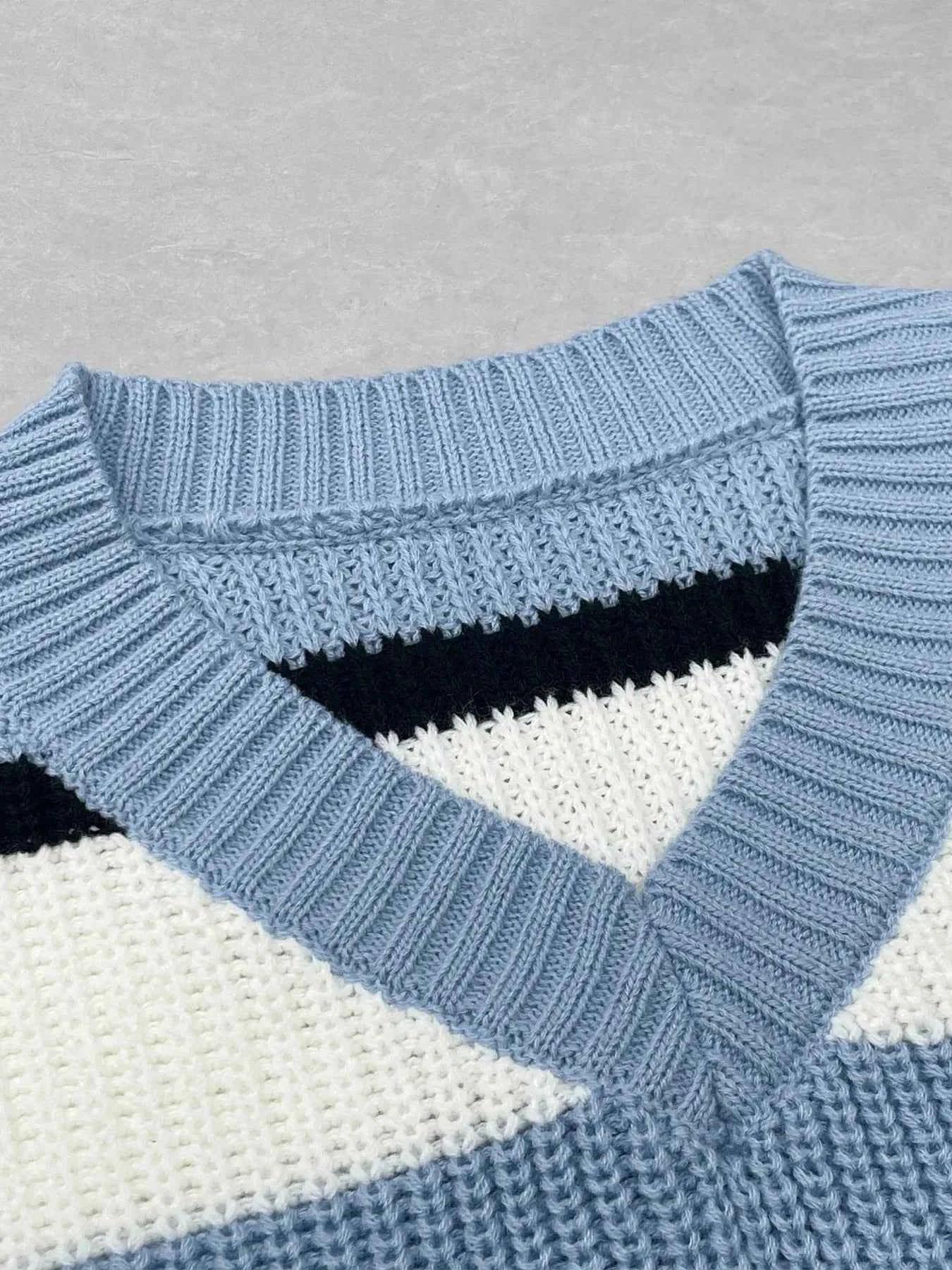 Striped V-Neck Color Block Sweater afd495be8d4749e98d75157fa70daf60-Max-Origin