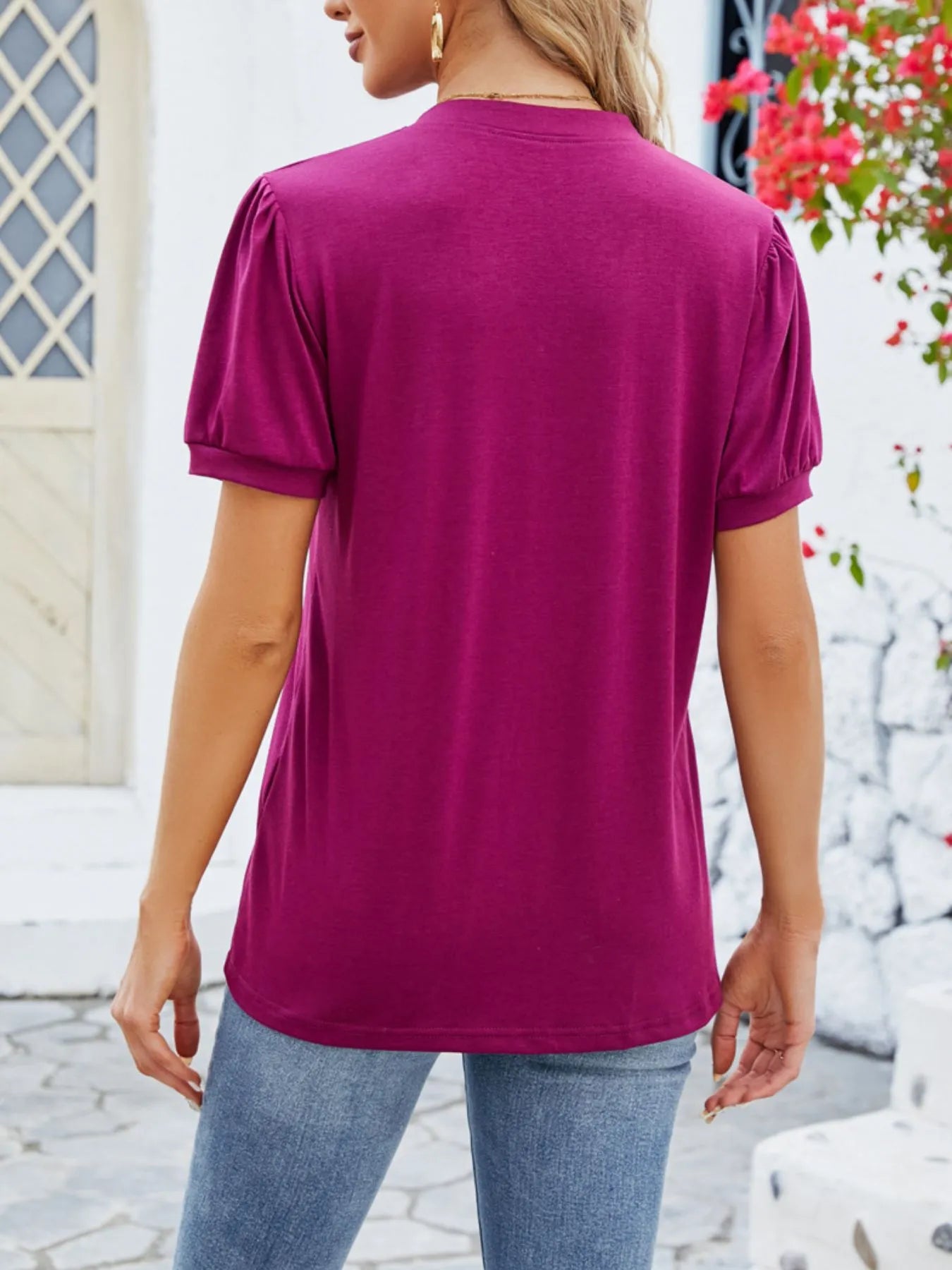 Notched Short Sleeve T-Shirt afdeba1a-9d7c-43a4-b9dd-76a8fb3bb392-Max-Origin