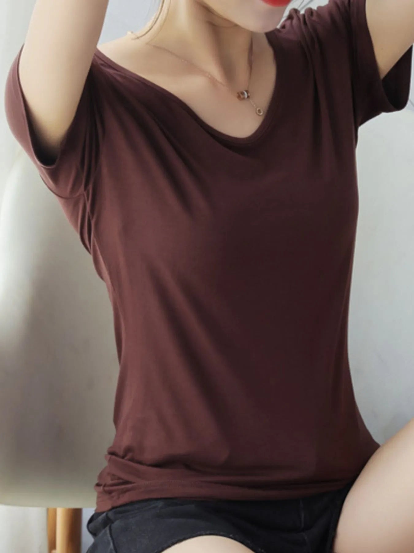 V-Neck Short Sleeve T-Shirt Burgundy b003ef32-03a0-47cd-8ad5-40ddb88d16ee-Max-Origin