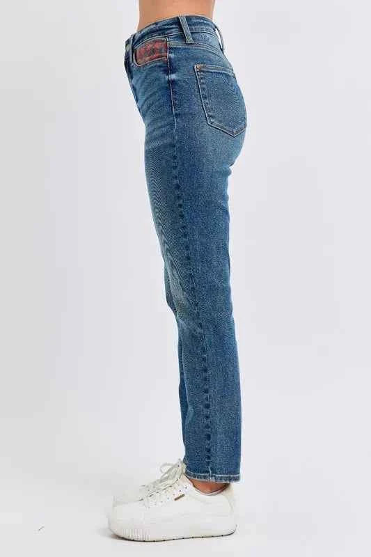 Judy Blue Full Size HW Plaid Patch Slim Fit Jeans Plus Size b0fda3cdf8df457392e6829053f4a905-Max-Origin