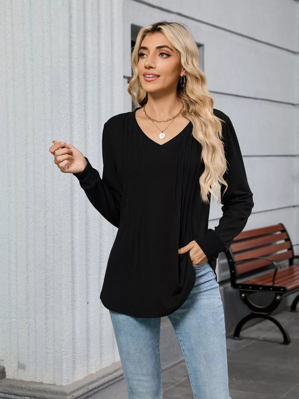 V-Neck Long Sleeve Relaxed Fit T-Shirt b27c65fad09e491abea9a0da9dd3ffe3-Max-Origin