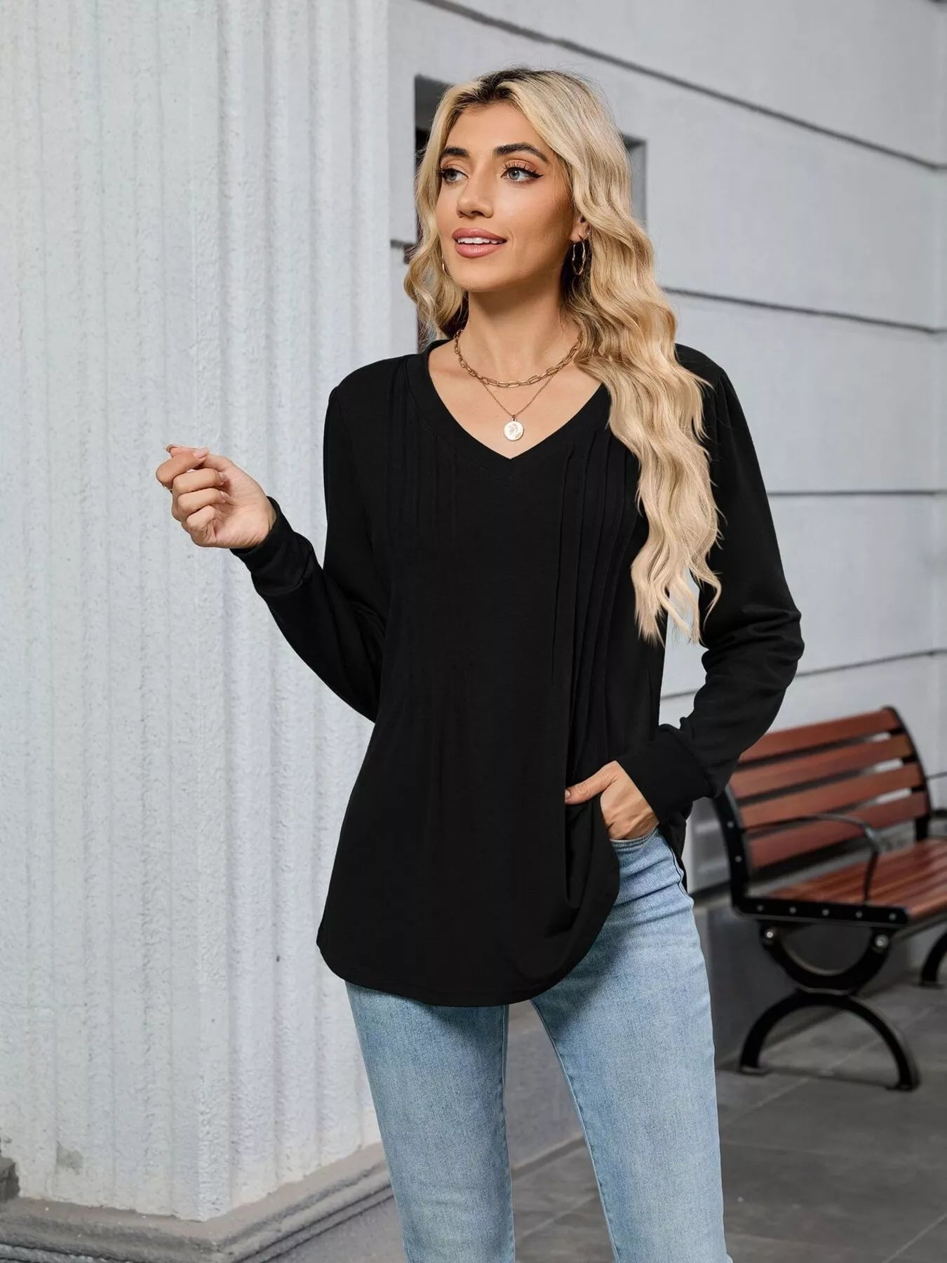 V-Neck Long Sleeve Relaxed Fit T-Shirt b27c65fad09e491abea9a0da9dd3ffe3-Max-Origin