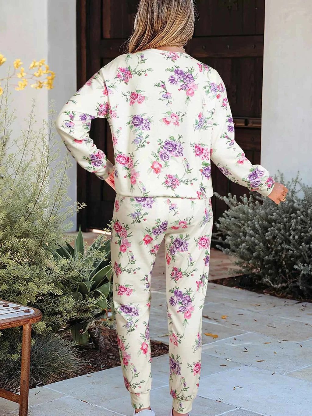 Floral Print Round Neck Top and Drawstring Pants Lounge Set b40a0443-33a9-4f60-931c-60066779fcde-Max-Origin